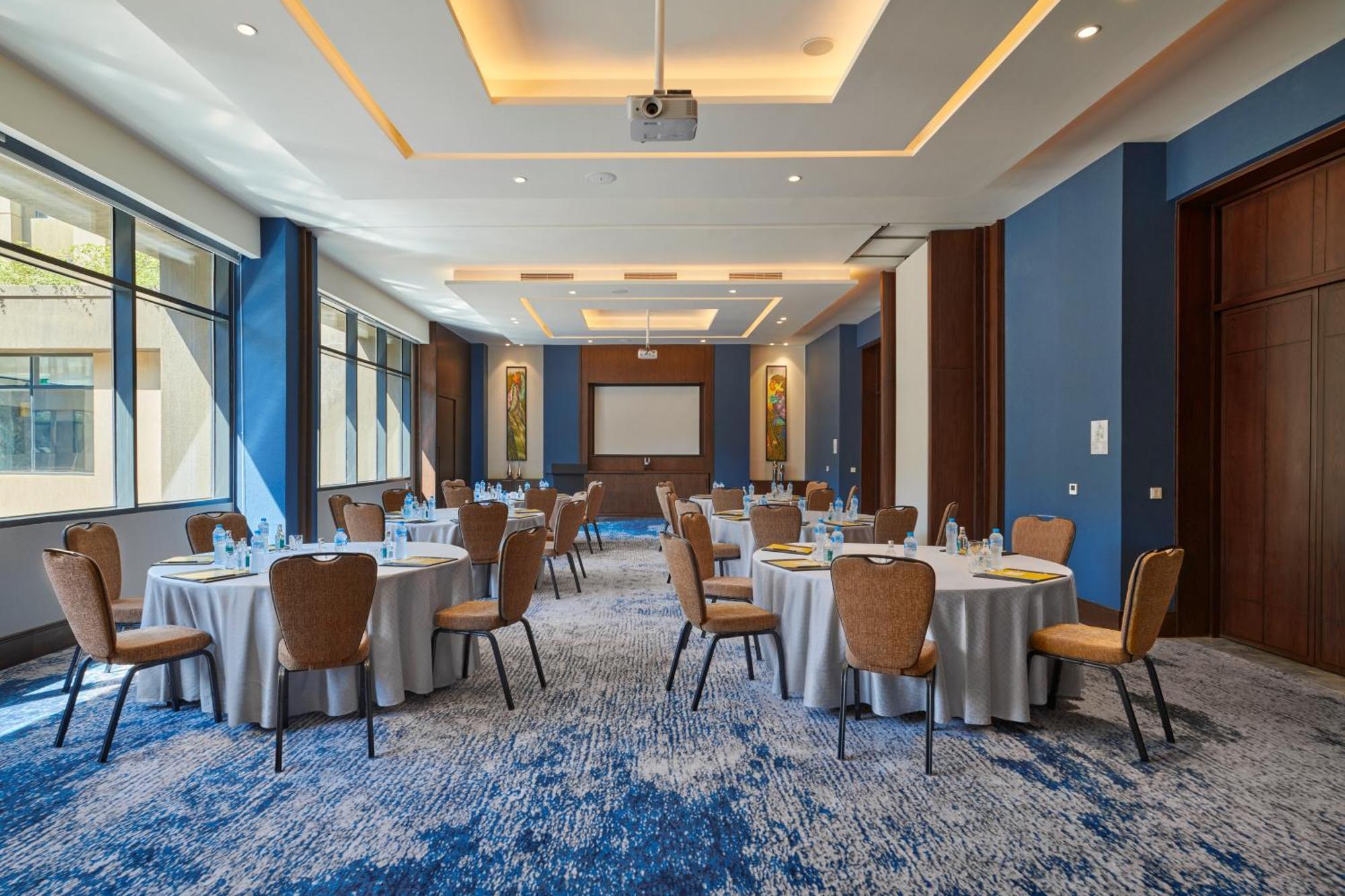 Crowne Plaza - West Cairo Arkan By Ihg 6th of October City Экстерьер фото Meeting room